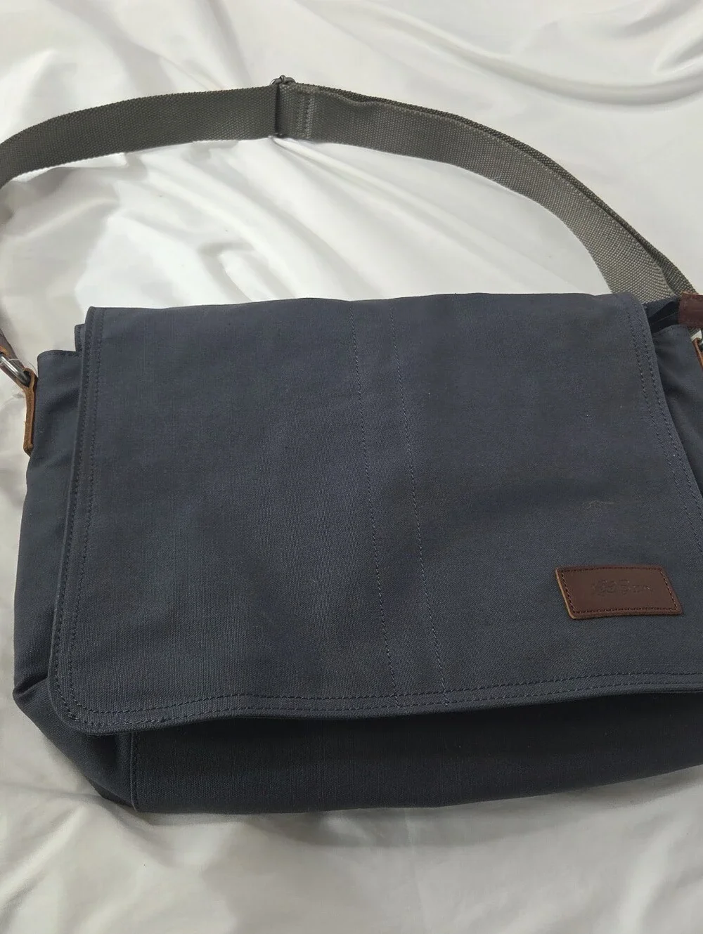 LL Bean Gray Canvas Messenger Bag with Adjustable Strap